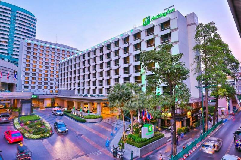 1. ฮอลิเดย์ อินน์ กรุงเทพฯ, 2. Golden House, 3. InterContinental, 4. Renaissance Bangkok Ratchaprasong Hotel, 5. โรงแรมแกรนด์ ไฮแอท เอราวัณ กรุงเทพฯ, 6. Sindhorn Midtown Hotel Bangkok, 7. Centre Point Hotel Chidlom, 8. Cape House Hotel, 9. วอลดอร์ฟ แอสโทเรีย กรุงเทพ, 10. โฮเต็ล มิวส์ แบงค็อก หลังสวน – เอ็มแกลเลอรี่, Top 10+ โรงแรมใกล้ BTS ชิดลม ในระยะเดินไปได้!
