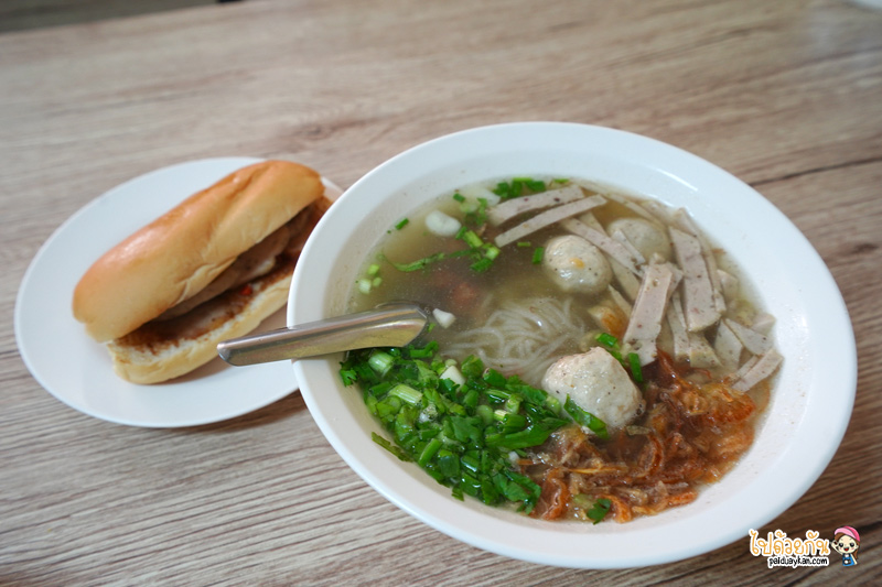 พรเทพ สาขา 2, อาหารเช้านครพนม, พรเทพอาหารเช้า, ร้านอาหารนครพนม, พรเทพ สาขา 2  อาหารเช้าสไตล์ อาหารเวียดนาม นครพนม
