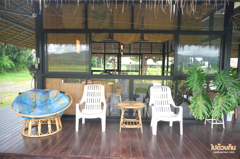 ร้านกาแฟปัว, คาเฟ่ปัว, slow na cafe ปัว, slow na cafe จิบกาแฟรสดี บรรยากาศริมทุ่ง