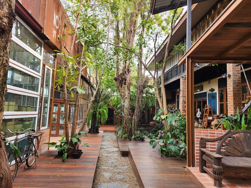 top 10+ คาเฟ่อ่างศิลา 2567 เขาสามมุข บรรยากาศดี ใกล้กรุงเทพ