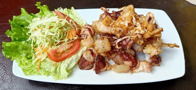 รวมร้านอาหารใกล้สนามบินหาดใหญ่ สงขลา ร้านอร่อยน่ากินเติมพลังให้เต็มอิ่มก่อนขึ้นเครื่อง!