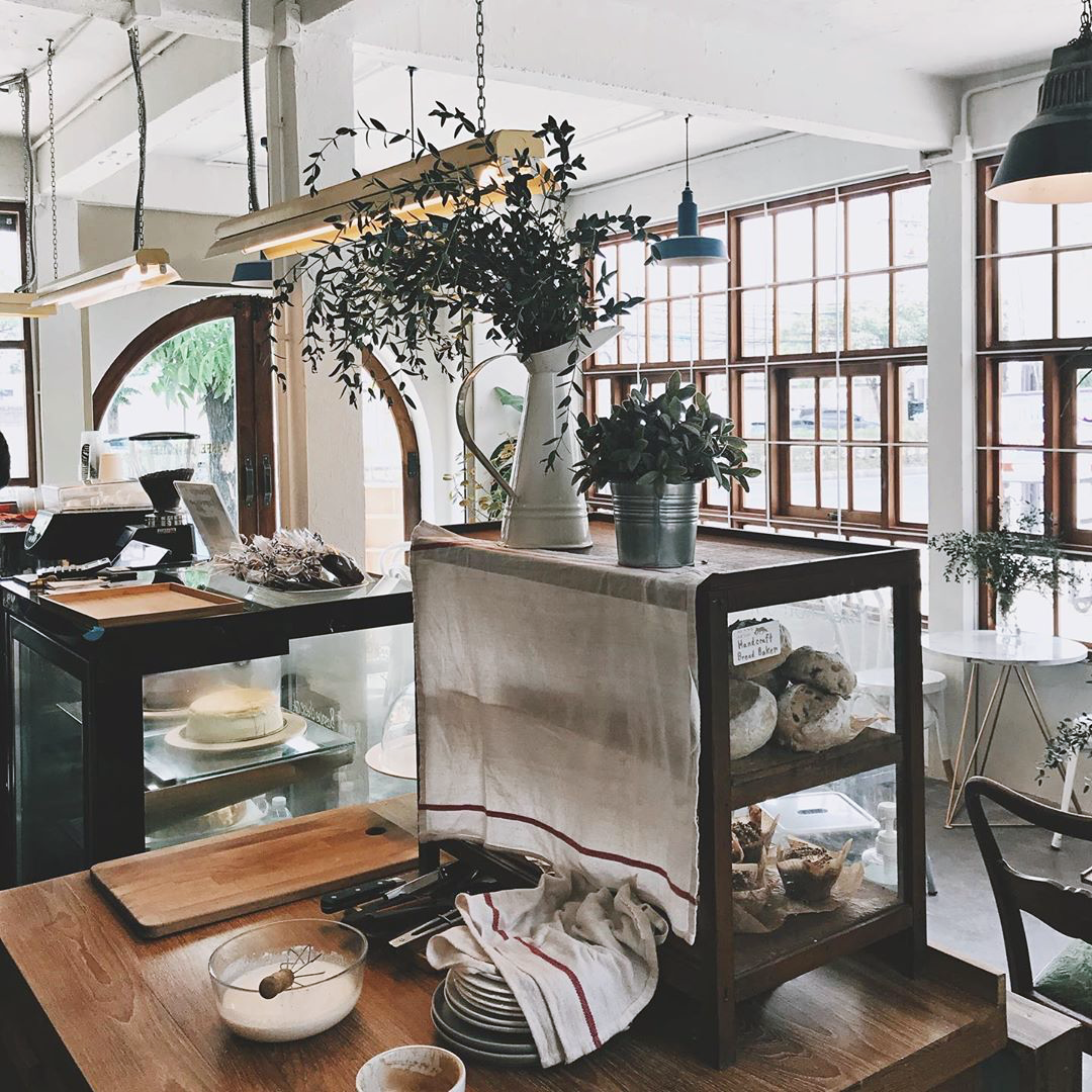baker bricks, baker bricks พระราม 9, blackwood bkk, blackwood cafe & studio, come escape cafe, dokmai pratoo jaekan, fats and angry, from me to you cafe, fuu cafe, fuu cafe อารีย์, fuu soufflepancake, gump ari, hint coffee, jutsonrayn cafe, laff cafe, nana hunter coffee roasters, natura garden cafe, other cafe, other cafe รางน้ำ, sunny bear coffee roasters, tester caffe, the mustang blu, the mustang blu cafe, tropi hoola, tropi hoola อารีย์, vanillian inc, vanillian scent and cafe, walden home cafe, คัม เอสเคป คาเฟ่, คาเฟ่ กทม, คาเฟ่ กทม 2020, คาเฟ่ กทม 2022, คาเฟ่ กทม 2563, คาเฟ่ กทม 2565, คาเฟ่ กรุงเทพ, คาเฟ่ กรุงเทพ 2020, คาเฟ่ กรุงเทพ 2021, คาเฟ่ กรุงเทพ 2564, คาเฟ่ ดอกไม้ ประตู แจกัน, คาเฟ่ ถนนเจริญกรุง, คาเฟ่ เดอะ มัสแตง บลู, คาเฟ่ ในกรุงเทพ, คาเฟ่ ในกรุงเทพ 2020, คาเฟ่ ในกรุงเทพ 2021, คาเฟ่ ในกรุงเทพ 2022, คาเฟ่ ในกรุงเทพ 2563, คาเฟ่ ในกรุงเทพ 2564, คาเฟ่ ในกรุงเทพ 2565, คาเฟ่กรุงเทพ, คาเฟ่กรุงเทพ 2022, คาเฟ่กรุงเทพ 2565, คาเฟ่น่ารัก, คาเฟ่สวนลิ้นจี่, คาเฟ่สวย, คาเฟ่สวย กรุงเทพ 2020, จุดซ่อนเร้น คาเฟ่, ดอกไม้ ประตู แจกัน, นานา ฮันเตอร์ คอฟฟี่ โรสเตอร์, ฟอร์มมีทูยู คาเฟ่, ภูมิใจการ์เดน, ลาฟฟ์ คาเฟ่, วัลเดน โฮม คาเฟ่, ออเธอร์ คาเฟ่, เดอะ มัสแตง บลู, เบเกอร์ บริคส์, เบเกอร์ บริคส์ พระราม 9, แบล็ควู้ด คาเฟ่ แอนด์ สตูดิโอ, ห้ามพลาด 20 คาเฟ่ ในกรุงเทพฯ บรรยากาศดี น่านั่ง ถ่ายรูปสวย