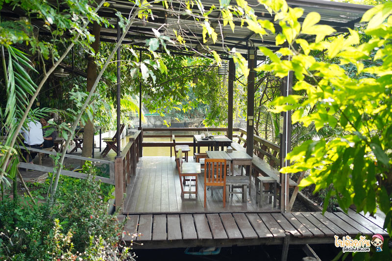 ร้านกาแฟตาก, ร้านอาหารตาก, คาเฟ่ตาก, เถียงนา คอฟฟี่ แอนด์เบเกอรี่ฟาร์ม, เถียงนา คอฟฟี่ ร้านอาหารบ้านไม้สไตล์วินเทจ