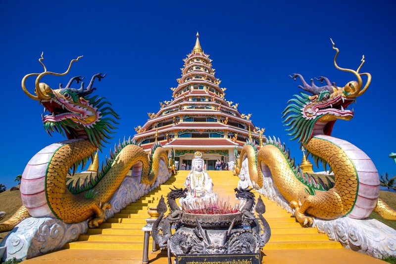akha farmville, choui fong, singha park, กาดเจียงฮายรำลึก, ขุนน้ำนางนอน, คอฟฟี่ฮิลล์, จุดชมวิวดอยช้างมูบ, ช่องเขาขาด, ฐานปฏิบัติการดอยช้างมูบ, ดอยผาตั้ง, ดอยผาหมี, ดอยแม่สลอง, ตลาดแม่สาย, ตุงหลวงเฉลิมพระเกียรติ, ถนนคนเดินเชียงราย, ถ้ำหลวง ขุนน้ำนางนอน, ที่เที่ยวเชียงราย, ที่เที่ยวเชียงราย 2023, ที่เที่ยวเชียงราย 2566, ที่เที่ยวเชียงราย ธรรมชาติ, ที่เที่ยวเชียงราย ในเมือง, ที่เที่ยวเชียงรายใกล้ฉัน, ผาฮี้, พระธาตุดอยแม่ย่าม่อน, พระอุโบสถสีน้ำเงิน, พระโพธิสัตว์กวนอิมใหญ่ที่สุดในไทย, พิพิธภัณฑ์บ้านดำ, ฟาร์มแกะ ดอยช้าง, ภูชี้ดาว, ภูชี้ฟ้า, วัดป่าญะ, วัดพระธาตุดอยตุง, วัดพระธาตุแม่ย่าม่อน, วัดร่องขุ่น, วัดร่องเสือเต้น, วัดห้วยปลากั้ง, สวนคุณปู่ life museum, สวนคุณปู่ เชียงราย, สะพานไม้ไผ่ไร่ผาฮี้, สามเหลี่ยมทองคำ, สิงห์ปาร์ค, หมู่บ้านกะเหรี่ยงคอยาว, หมู่บ้านชาวเขากะเหรี่ยงคอยาว, หมู่บ้านสันติคีรี, อนุสาวรีย์พ่อขุนเม็งรายมหาราช, อาข่า ฟาร์ม, เชียงราย, เชียงราย 2023, เชียงราย 2566, เชียงรายไนท์บาซาร์, เที่ยวเชียงราย, โชคธรรมเจดีย์ 9 ชั้น, ไร่ชาฉุยฟง, ไฮเดรนเยีย ดอยแม่มอญ, ไฮเดรนเยียซัง, top 25+ ที่เที่ยวเชียงราย [กรกฎาคม 2024] ไหว้พระ ชมธรรมชาติ สัมผัสวิถีชีวิตชาวเขา ที่ดินแดนเหนือสุดประเทศไทย
