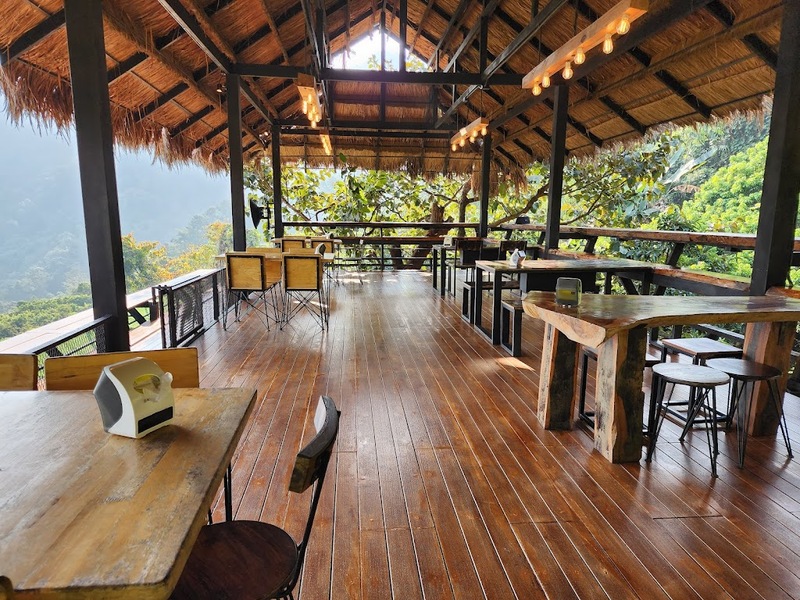 akha farmville, choui fong, singha park, กาดเจียงฮายรำลึก, ขุนน้ำนางนอน, คอฟฟี่ฮิลล์, จุดชมวิวดอยช้างมูบ, ช่องเขาขาด, ฐานปฏิบัติการดอยช้างมูบ, ดอยผาตั้ง, ดอยผาหมี, ดอยแม่สลอง, ตลาดแม่สาย, ตุงหลวงเฉลิมพระเกียรติ, ถนนคนเดินเชียงราย, ถ้ำหลวง ขุนน้ำนางนอน, ที่เที่ยวเชียงราย, ที่เที่ยวเชียงราย 2023, ที่เที่ยวเชียงราย 2566, ที่เที่ยวเชียงราย ธรรมชาติ, ที่เที่ยวเชียงราย ในเมือง, ที่เที่ยวเชียงรายใกล้ฉัน, ผาฮี้, พระธาตุดอยแม่ย่าม่อน, พระอุโบสถสีน้ำเงิน, พระโพธิสัตว์กวนอิมใหญ่ที่สุดในไทย, พิพิธภัณฑ์บ้านดำ, ฟาร์มแกะ ดอยช้าง, ภูชี้ดาว, ภูชี้ฟ้า, วัดป่าญะ, วัดพระธาตุดอยตุง, วัดพระธาตุแม่ย่าม่อน, วัดร่องขุ่น, วัดร่องเสือเต้น, วัดห้วยปลากั้ง, สวนคุณปู่ life museum, สวนคุณปู่ เชียงราย, สะพานไม้ไผ่ไร่ผาฮี้, สามเหลี่ยมทองคำ, สิงห์ปาร์ค, หมู่บ้านกะเหรี่ยงคอยาว, หมู่บ้านชาวเขากะเหรี่ยงคอยาว, หมู่บ้านสันติคีรี, อนุสาวรีย์พ่อขุนเม็งรายมหาราช, อาข่า ฟาร์ม, เชียงราย, เชียงราย 2023, เชียงราย 2566, เชียงรายไนท์บาซาร์, เที่ยวเชียงราย, โชคธรรมเจดีย์ 9 ชั้น, ไร่ชาฉุยฟง, ไฮเดรนเยีย ดอยแม่มอญ, ไฮเดรนเยียซัง, top 25+ ที่เที่ยวเชียงราย [กรกฎาคม 2024] ไหว้พระ ชมธรรมชาติ สัมผัสวิถีชีวิตชาวเขา ที่ดินแดนเหนือสุดประเทศไทย