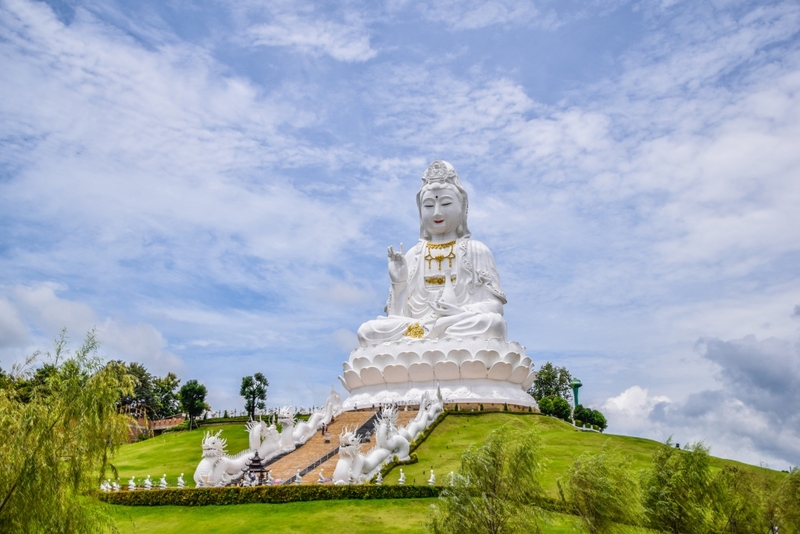 akha farmville, choui fong, singha park, กาดเจียงฮายรำลึก, ขุนน้ำนางนอน, คอฟฟี่ฮิลล์, จุดชมวิวดอยช้างมูบ, ช่องเขาขาด, ฐานปฏิบัติการดอยช้างมูบ, ดอยผาตั้ง, ดอยผาหมี, ดอยแม่สลอง, ตลาดแม่สาย, ตุงหลวงเฉลิมพระเกียรติ, ถนนคนเดินเชียงราย, ถ้ำหลวง ขุนน้ำนางนอน, ที่เที่ยวเชียงราย, ที่เที่ยวเชียงราย 2023, ที่เที่ยวเชียงราย 2566, ที่เที่ยวเชียงราย ธรรมชาติ, ที่เที่ยวเชียงราย ในเมือง, ที่เที่ยวเชียงรายใกล้ฉัน, ผาฮี้, พระธาตุดอยแม่ย่าม่อน, พระอุโบสถสีน้ำเงิน, พระโพธิสัตว์กวนอิมใหญ่ที่สุดในไทย, พิพิธภัณฑ์บ้านดำ, ฟาร์มแกะ ดอยช้าง, ภูชี้ดาว, ภูชี้ฟ้า, วัดป่าญะ, วัดพระธาตุดอยตุง, วัดพระธาตุแม่ย่าม่อน, วัดร่องขุ่น, วัดร่องเสือเต้น, วัดห้วยปลากั้ง, สวนคุณปู่ life museum, สวนคุณปู่ เชียงราย, สะพานไม้ไผ่ไร่ผาฮี้, สามเหลี่ยมทองคำ, สิงห์ปาร์ค, หมู่บ้านกะเหรี่ยงคอยาว, หมู่บ้านชาวเขากะเหรี่ยงคอยาว, หมู่บ้านสันติคีรี, อนุสาวรีย์พ่อขุนเม็งรายมหาราช, อาข่า ฟาร์ม, เชียงราย, เชียงราย 2023, เชียงราย 2566, เชียงรายไนท์บาซาร์, เที่ยวเชียงราย, โชคธรรมเจดีย์ 9 ชั้น, ไร่ชาฉุยฟง, ไฮเดรนเยีย ดอยแม่มอญ, ไฮเดรนเยียซัง, top 25+ ที่เที่ยวเชียงราย [กรกฎาคม 2024] ไหว้พระ ชมธรรมชาติ สัมผัสวิถีชีวิตชาวเขา ที่ดินแดนเหนือสุดประเทศไทย