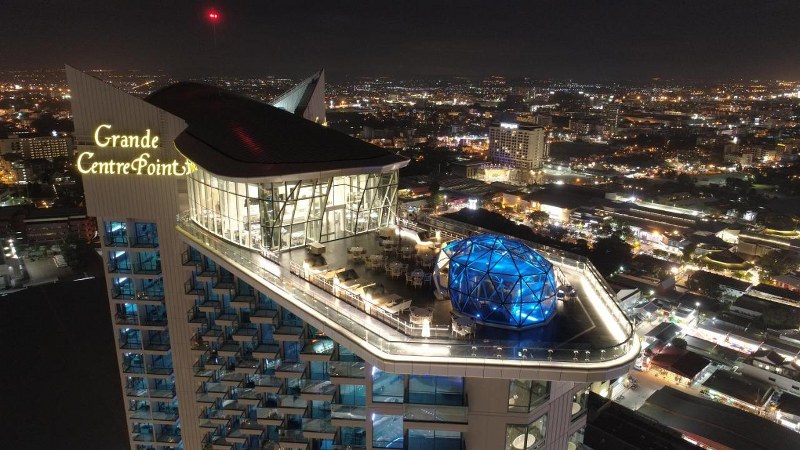 พัทยา, top 10+ ที่พักดูพลุพัทยา 2567 โรงแรมดูพลุพัทยาได้จากในห้องนอน ติดทะเล