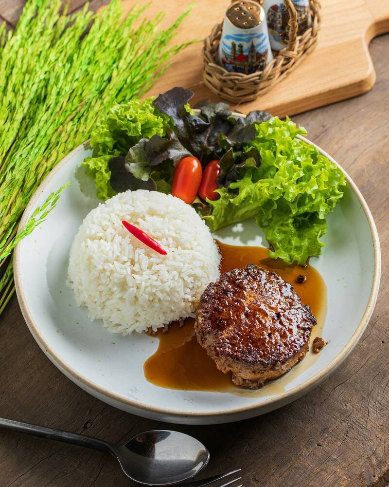 คาเฟ่ จังหวัดเพชรบุรี : รวมคาเฟ่น่านั่ง บรรยากาศดี ไม่ควรพลาด จังหวัดเพชรบุรี!