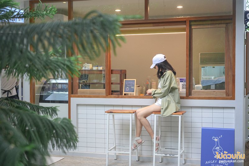 คาเฟ่เพชรบุรี, coco&coff บ้านแหลม, คาเฟ่บ้านแหลม, คาเฟ่บางตะบูน, coco&coff คาเฟ่ร่มรื่น กลางสวนมะพร้าว