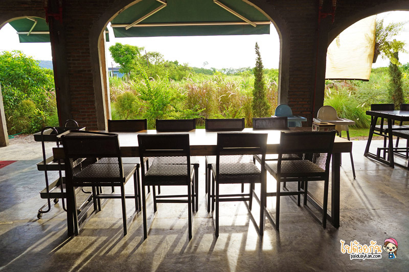 คาเฟ่สระบุรี, cafe laura bar & restaurant, คาเฟ่มวกเหล็ก, ร้านกาแฟมวกเหล็ก, ร้านอาหารมวกเหล็ก, cafe laura bar  คาเฟ่สไตล์ยุโรป โรแมนติกท่ามกลางขุนเขา