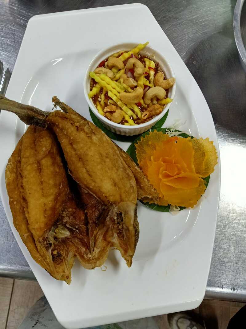 top 14+ ร้านอร่อยตลอดแนวคลองรังสิต-ปทุมธานี พิกัดความอร่อยที่ไม่ควรพลาด!!!