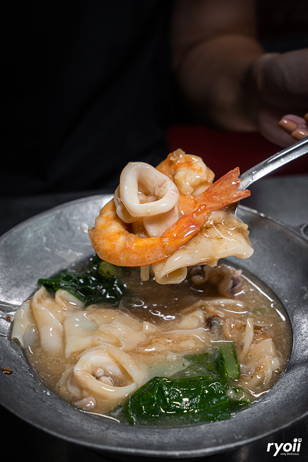 ร้านอาหารสนามหลวง : แนะนำ 15 ร้านอาหารอร่อยใกล้สนามหลวงที่ควรแวะไปลอง