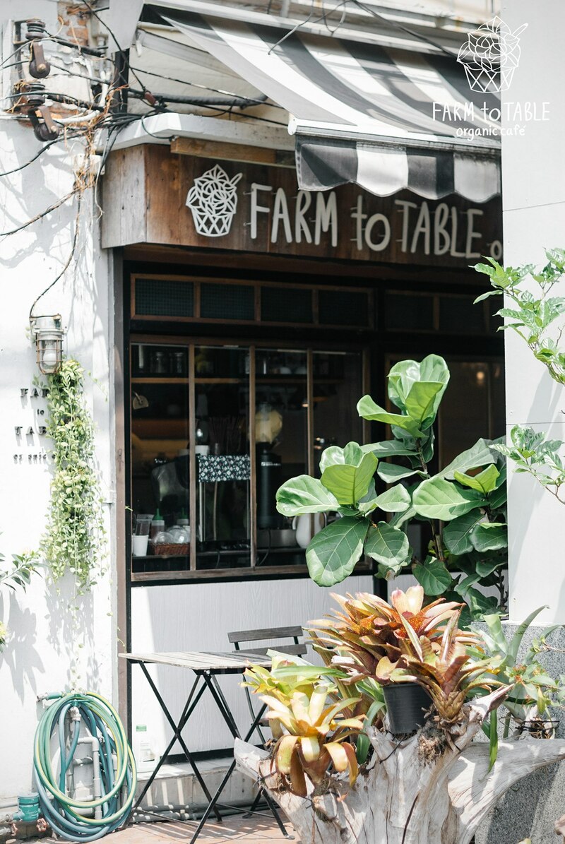 ร้านอาหารสนามหลวง : แนะนำ 15 ร้านอาหารอร่อยใกล้สนามหลวงที่ควรแวะไปลอง