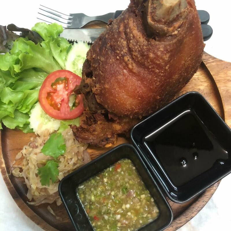 ร้านอาหารสนามหลวง : แนะนำ 15 ร้านอาหารอร่อยใกล้สนามหลวงที่ควรแวะไปลอง