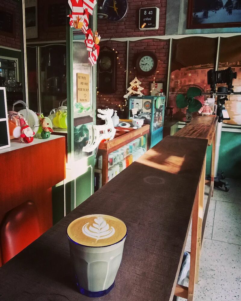 ร้านอาหารสนามหลวง : แนะนำ 15 ร้านอาหารอร่อยใกล้สนามหลวงที่ควรแวะไปลอง