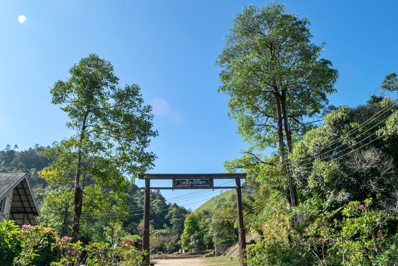 ซาฟารี ปาร์ค, ต้นจามจุรียักษ์, ทางรถไฟสายมรณะ, ที่พัก, ที่เที่ยว, ที่เที่ยวกาญจนบุรี, ที่เที่ยวกาญจนบุรี 2024, ที่เที่ยวกาญจนบุรี 2567, ที่เที่ยวกาญจนบุรี ธรรมชาติ, น้ำตกห้วยแม่ขมิ้น, น้ําตกเอราวัณ, วัดถ้ำเสือ กาญจนบุรี, สวนสัตว์เปิด ซาฟารี ปาร์ค แอนด์ แคมป์, สะพานข้ามแม่น้ำแคว, สะพานมอญ สังขละบุรี, เขาช้างเผือก, เขื่อนศรีนครินทร์, เที่ยวกาญจนบุรี, เที่ยวกาญจนบุรี 2024, เที่ยวกาญจนบุรี 2567, เที่ยวเมืองกาญ, top 30+ ที่เที่ยวกาญจนบุรี [กรกฎาคม 2024] สัมผัสธรรมชาติ ใกล้กรุงเทพฯ