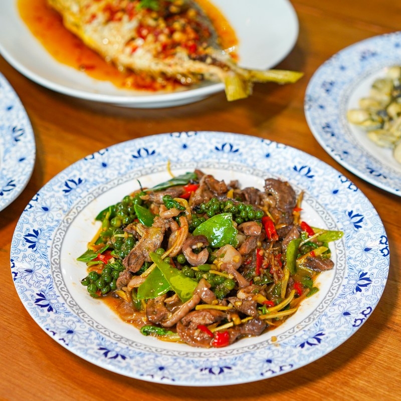 ภูเก็ต, top 15+ ร้านอาหารภูเก็ต 2567 ร้านอร่อยเด็ด ร้านดังภูเก็ต วิวสวยบรรยากาศดี