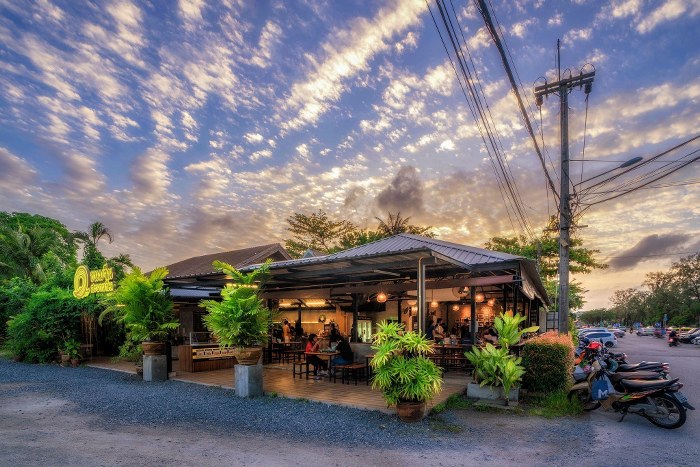 ภูเก็ต, top 15+ ร้านอาหารภูเก็ต 2567 ร้านอร่อยเด็ด ร้านดังภูเก็ต วิวสวยบรรยากาศดี