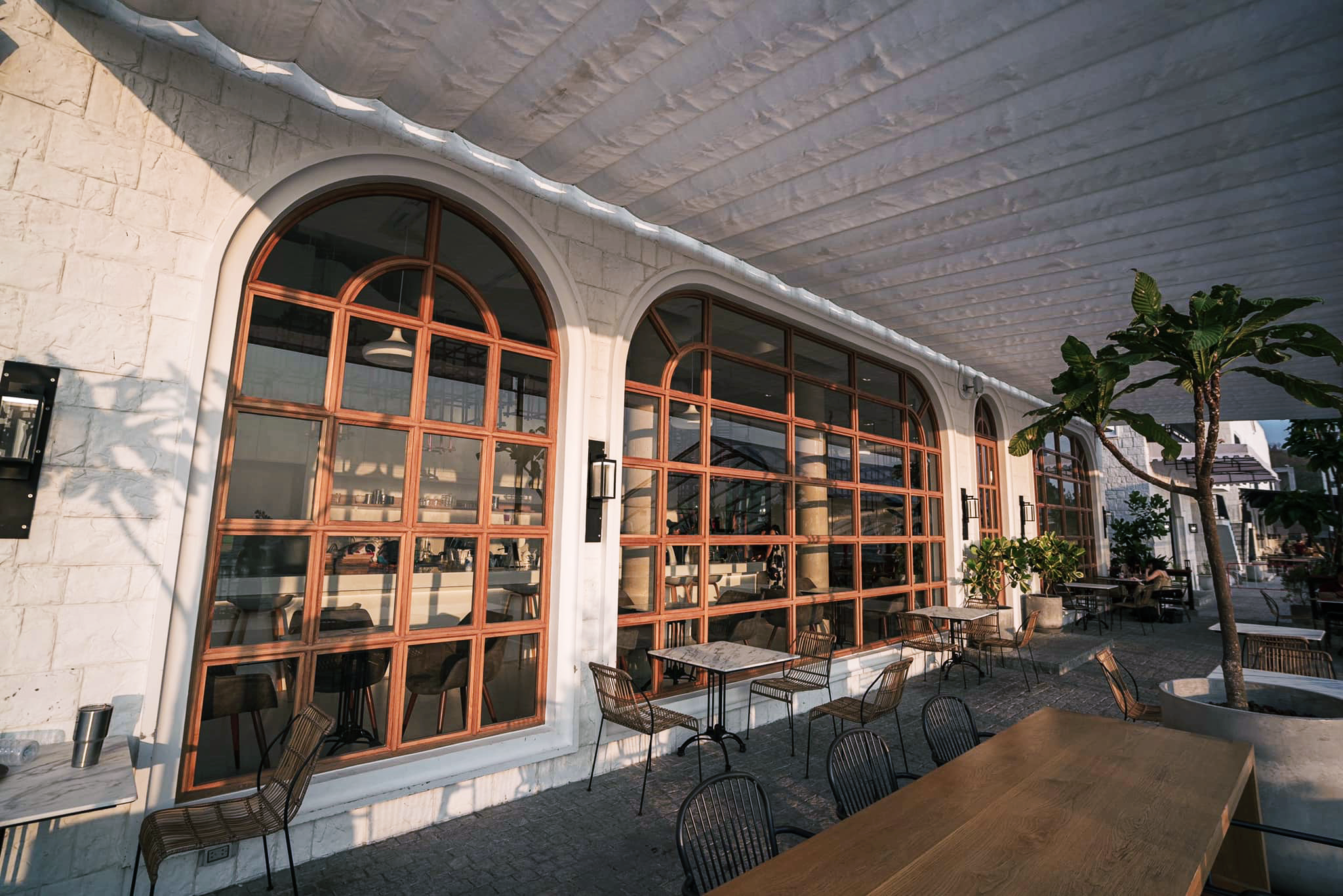artory cafe & crafts, namon nomwan, open house cafe, red temp coffee, seafood club bangsean, จุดชมวิวเขาสามมุข, ซีฟู้ดคลับ บางแสน, ตลาดหนองมน, ถนนคนเดินบางแสน, ทะเลบางแสน, ที่เที่ยวบางแสน, ที่เที่ยวบางแสน 2023, ที่เที่ยวบางแสน 2024, ที่เที่ยวบางแสน 2566, บางแสน, บางแสน 2024, บางแสน 2567, สวนสัตว์เปิดเขาเขียว, หน้ามนหนมหวาน, หาดบางแสน, หาดวอนนภา, อ่างเก็บน้ำบางพระ, เขาสามมุข, เที่ยวบางแสน, เที่ยวบางแสน 2024, เที่ยวบางแสน 2567, top 21+ ที่เที่ยวบางแสน [กรกฎาคม 2024] ที่ต้องแวะเช็คอิน พักผ่อนสบาย ๆ ในช่วงวันหยุด