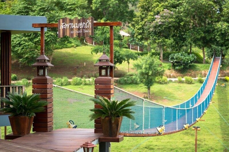 รักษ์น้ำรีสอร์ต ที่พักมัลดีฟเมืองไทย นอนบนแพหรู