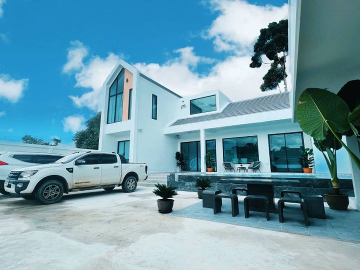 The Grace Pool Villa Pattaya บรรยากาศดี รองรับคนได้เยอะ 2024