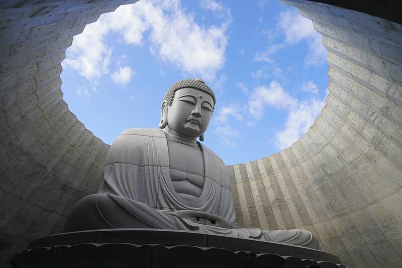asahiyama zoo, daimaru, hill of the buddha, hokkaido shrine, jigokudani noboribetsu, lake shikotsu, makomonai takino, mt. moiwa, nijo market, nikka, ningle terrance, niseko village ski resort, noren yokocho, otaru, otaru aquarium, sapporo station, sapporo stellar place, snow festival, susukino, tanukikoji, ขนมฮอกไกโด, คลองโอตารุ, จุดชมวิวโมอิวะ, ซัปโปโร, ซูซูกิโนะ, ตลาดนิโจ, ทะเลสาปชิโกสึ, ทานูกิโคจิ, นิเซโกะ สกีรีสอร์ท, พิพิธภัณฑ์สัตว์น้ำโอตารุ, ภูเขาโมอิวะ, ย่านซูซูกิโนะ, ลานสกีฮอกไกโด, ศาลเจ้าฮอกไกโด, สถานีรถไฟซัปโปโร, สวนสัตว์อาซาฮิยามะ, หมู่บ้านเทพนิยาย, หุบเขานรก, ฮอกไกโด 2024, ฮอกไกโด 2567, เที่ยวฮอกไกโด 2024, เที่ยวฮอกไกโด 2567, เนินเขาแห่งพระพุทธเจ้า, เเล่นสกีฮอกไกโด, แลนด์มาร์ฮอกไกโด, โมอาย ฮอกไกโด, top 15+ ที่เที่ยวฮอกไกโด 2024 เก็บทุกจุดแลนด์มาร์ค บรรยากาศฟินๆ