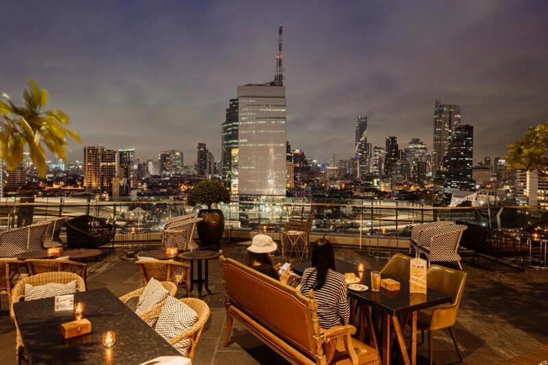 top 10+ ร้านนั่งชิว กรุงเทพ 2024 เน้นบรรยากาศ จิบเครื่องดื่มเพลินๆ