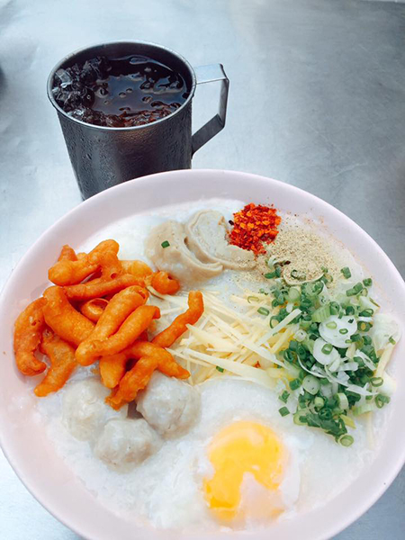 สลัดความหิวแล้วไปอิ่มอร่อยพอดีท้องกับ 9 ร้านโจ๊กในกรุงเทพฯ