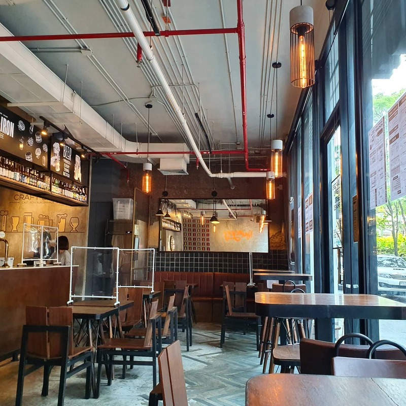 ร้าน hang out นั่งชิล กทม. รวมร้านเด็ดบรรยากาศดีแฮงเอาท์ไม่ควรพลาด!