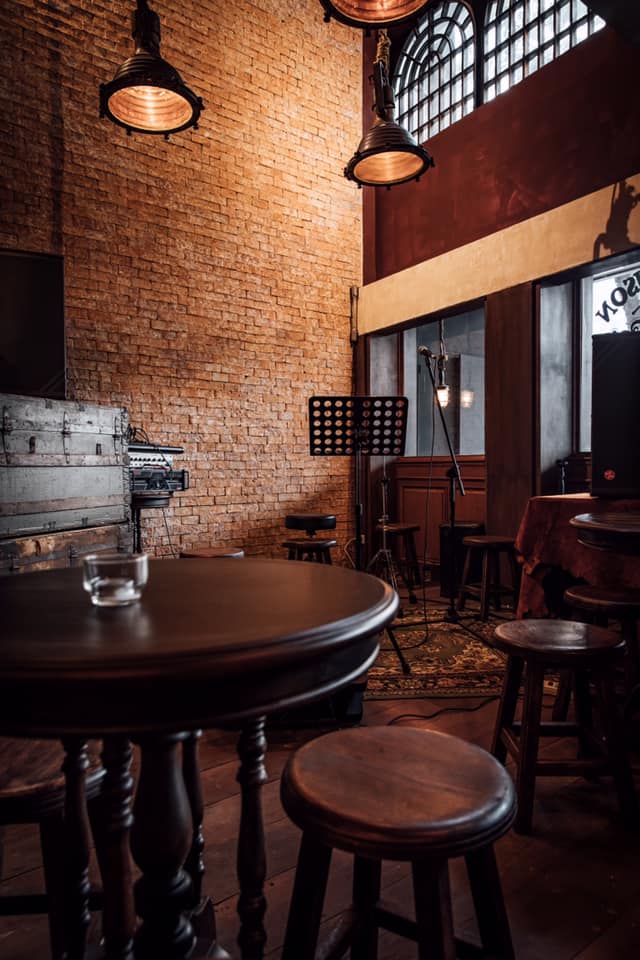 ร้าน hang out นั่งชิล กทม. รวมร้านเด็ดบรรยากาศดีแฮงเอาท์ไม่ควรพลาด!