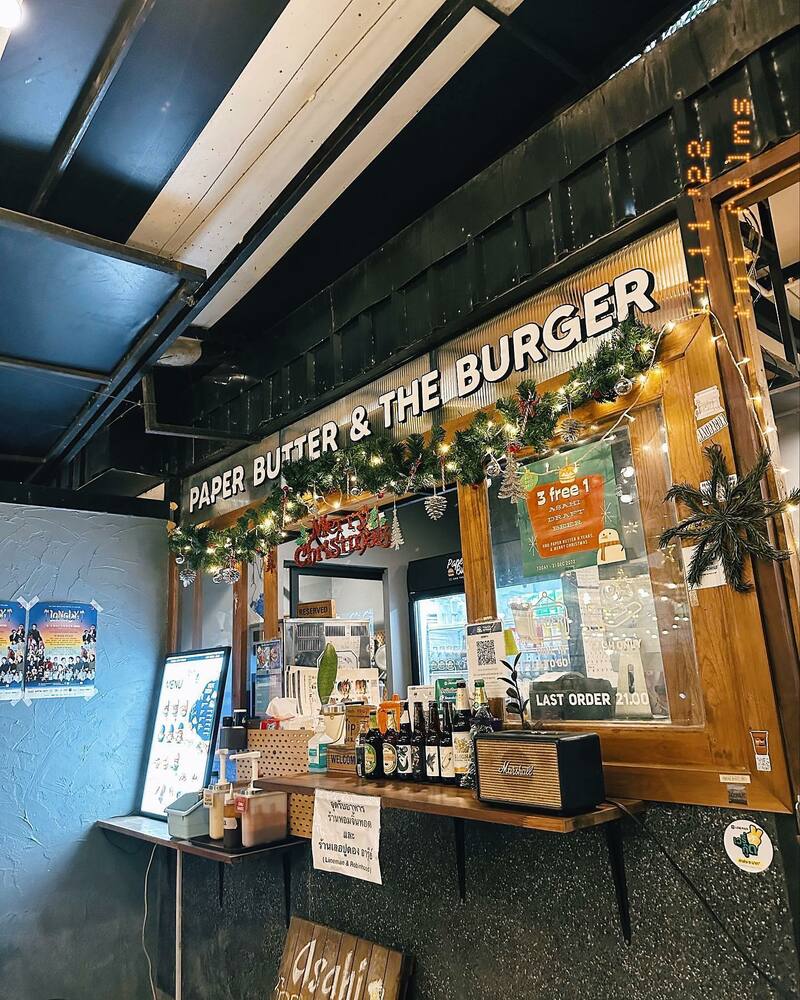 ร้าน hang out นั่งชิล กทม. รวมร้านเด็ดบรรยากาศดีแฮงเอาท์ไม่ควรพลาด!