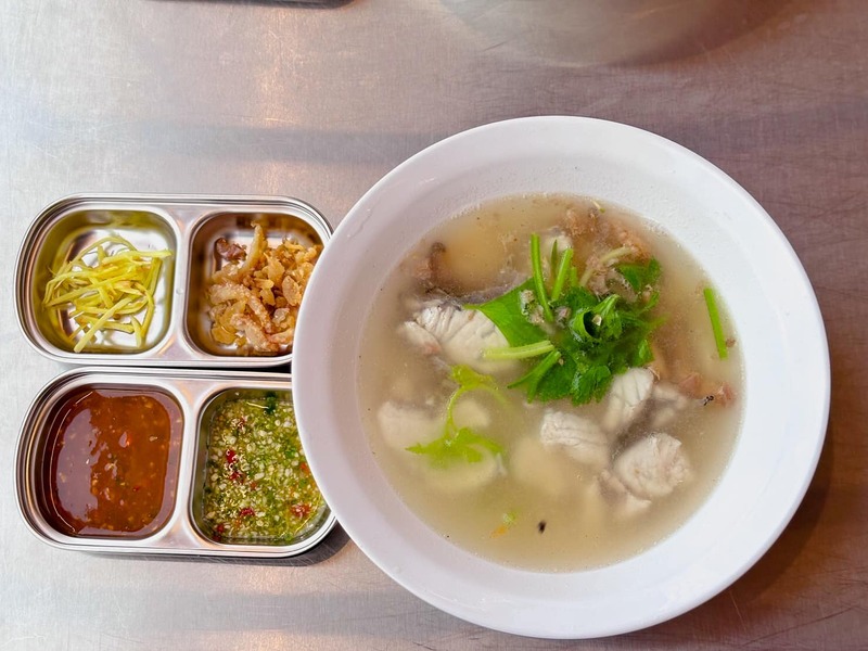 ร้านข้าวต้มปลา ภูเก็ต : ข้าวต้ม ซีฟู้ด เจ้าเด็ดประจำเมืองภูเก็ต ไม่แวะไม่ได้!!