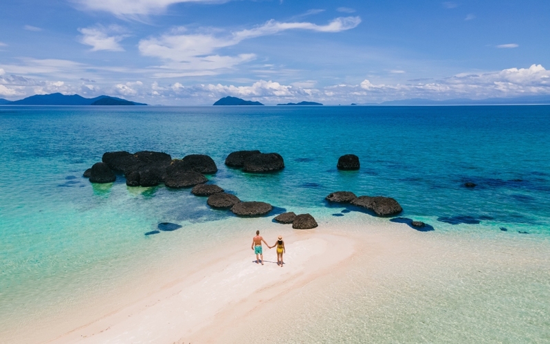 secret sunset beach, จุดชมวิวแหลมงอบ, ชุมชนบ้านน้ำเชี่ยว, ตราด, ที่เที่ยวตราด, ที่เที่ยวตราด 2024, ที่เที่ยวตราด 2567, น้ำตกคลองแก้ว, พระจมน้ำ เขาระกำ, วัดบุปผาราม, วัดปลายคลอง, ศาลเจ้าพ่อหลักเมืองตราด, สลักเพชร, หาดบานชื่น, หาดลับ ตราด, อันซีน ตราด, อ่าวตาลคู่, อ่าวสลักเพชร, อุทยานแห่งชาติน้ำตกคลองแก้ว, อุทยานแห่งชาติหมู่เกาะช้าง, เกาะกระดาด, เกาะกูด, เกาะกูด 2024, เกาะง่าม, เกาะช้าง, เกาะช้าง 2024, เกาะหมาก, เขาระกำ, เที่ยวตราด, เที่ยวตราด 2024, เที่ยวตราด 2567, top 15+ ที่เที่ยวตราด [กรกฎาคม 2024] มหัศจรรย์เมืองเกาะครึ่งร้อย ทะเลสวย น้ำใส ปะการังหลากสี