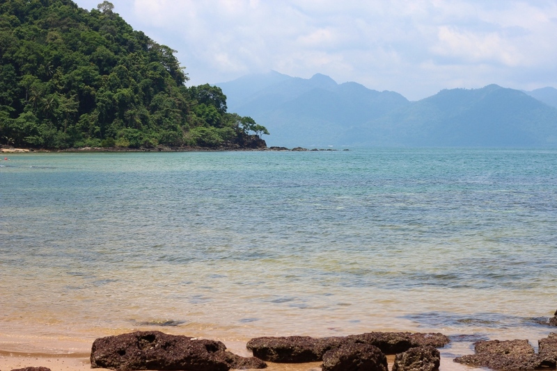 secret sunset beach, จุดชมวิวแหลมงอบ, ชุมชนบ้านน้ำเชี่ยว, ตราด, ที่เที่ยวตราด, ที่เที่ยวตราด 2024, ที่เที่ยวตราด 2567, น้ำตกคลองแก้ว, พระจมน้ำ เขาระกำ, วัดบุปผาราม, วัดปลายคลอง, ศาลเจ้าพ่อหลักเมืองตราด, สลักเพชร, หาดบานชื่น, หาดลับ ตราด, อันซีน ตราด, อ่าวตาลคู่, อ่าวสลักเพชร, อุทยานแห่งชาติน้ำตกคลองแก้ว, อุทยานแห่งชาติหมู่เกาะช้าง, เกาะกระดาด, เกาะกูด, เกาะกูด 2024, เกาะง่าม, เกาะช้าง, เกาะช้าง 2024, เกาะหมาก, เขาระกำ, เที่ยวตราด, เที่ยวตราด 2024, เที่ยวตราด 2567, top 15+ ที่เที่ยวตราด [กรกฎาคม 2024] มหัศจรรย์เมืองเกาะครึ่งร้อย ทะเลสวย น้ำใส ปะการังหลากสี