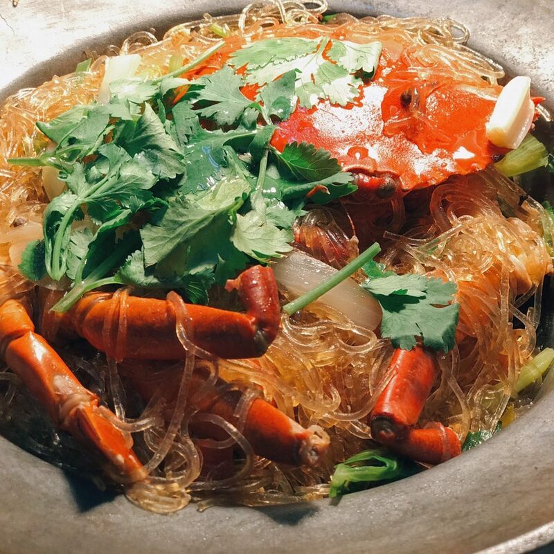 ร้านอาหารริมทะเล พัทยา : รวมร้านบรรยากาศดี พิกัด : ริมหาดพัทยา ไม่ไปไม่ได้แล้ววว