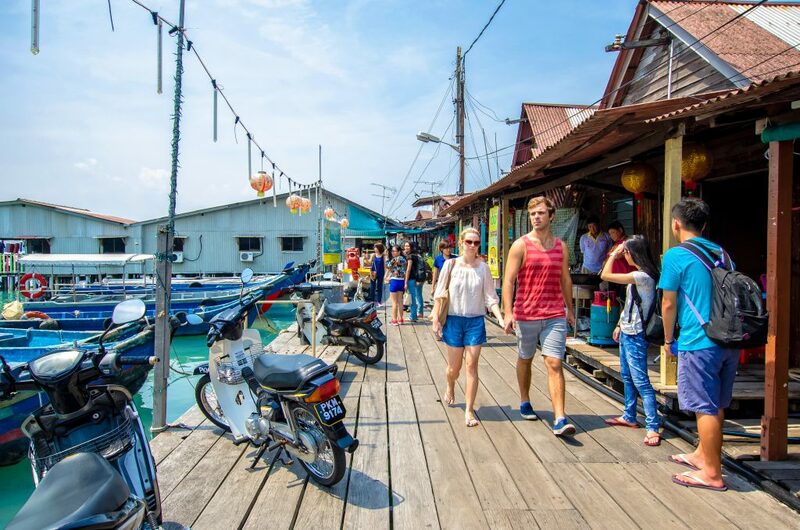 batu ferringhi, butterfly farm, chew jetty, chulia street, chulia street night hawker stall, david goh, entopia, george town, interactive painting, kek lok si, lok lok, penang butterfly farm, penang hills, penang street arts, pinang peranakan mansion, rainbow skywalk, spedahub, street arts, the mugshot cafe, top view, tropical spice garden, wan tan mee, กิจกรรมปาร์ตี้ในสวน, คฤหาสน์เปอรานากัน, จอร์จ ทาวน์, จุดถ่ายรูปปีนัง, จูเลีย สตรีท, ชายหาดบาตู, ทางเดินลอยฟ้าสายรุ้ง, นั่งรถไฟไปปีนัง, ปีนัง2023, ภาพวาดกำแพง, มาเลเซีย2023, วัดเก็กลกสี่, วัดเขาเต่า, สตรีทฟู๊ดปีนัง, สตรีทอาร์ตปีนัง, สถานที่ท่องเที่ยวปีนัง, สถานที่ท่องเที่ยวมาเลเซีย, สวนผีเสื้อ, สวนพฤกษศาตร์, หมู่บ้านชาวประมง, เกาะปีนัง, เจดีย์สมเด็จพระรามหก, เที่ยวปีนัง, เที่ยวปีนังมาเลเซีย, เที่ยวมาเลเซีย, เที่ยวมาเลเซียปีนัง, เบเกอรี่จอร์จทาวน์, top 12+ ที่เที่ยวปีนัง มาเลเซีย 2024 แบบสายชิลล์ ชมสตรีทอาร์ต แวะทานสตรีทฟู๊ด