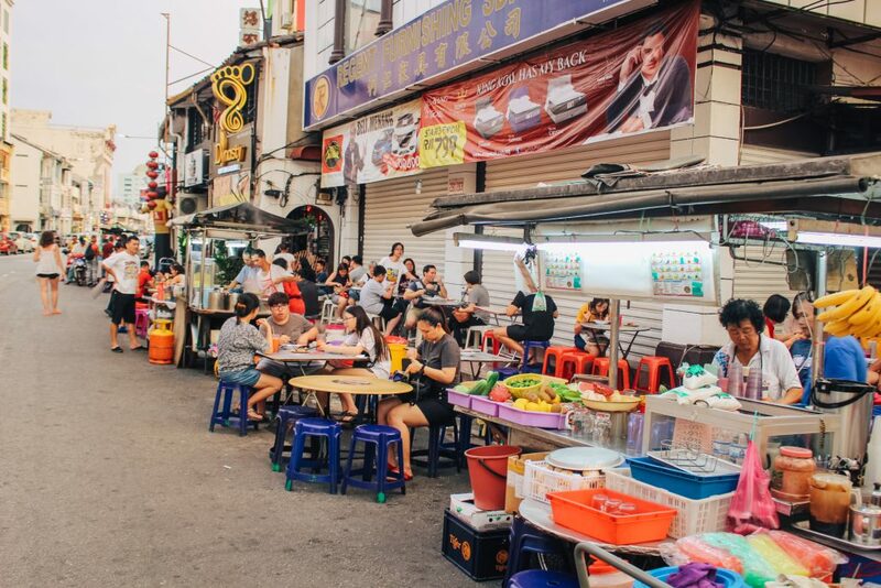 batu ferringhi, butterfly farm, chew jetty, chulia street, chulia street night hawker stall, david goh, entopia, george town, interactive painting, kek lok si, lok lok, penang butterfly farm, penang hills, penang street arts, pinang peranakan mansion, rainbow skywalk, spedahub, street arts, the mugshot cafe, top view, tropical spice garden, wan tan mee, กิจกรรมปาร์ตี้ในสวน, คฤหาสน์เปอรานากัน, จอร์จ ทาวน์, จุดถ่ายรูปปีนัง, จูเลีย สตรีท, ชายหาดบาตู, ทางเดินลอยฟ้าสายรุ้ง, นั่งรถไฟไปปีนัง, ปีนัง2023, ภาพวาดกำแพง, มาเลเซีย2023, วัดเก็กลกสี่, วัดเขาเต่า, สตรีทฟู๊ดปีนัง, สตรีทอาร์ตปีนัง, สถานที่ท่องเที่ยวปีนัง, สถานที่ท่องเที่ยวมาเลเซีย, สวนผีเสื้อ, สวนพฤกษศาตร์, หมู่บ้านชาวประมง, เกาะปีนัง, เจดีย์สมเด็จพระรามหก, เที่ยวปีนัง, เที่ยวปีนังมาเลเซีย, เที่ยวมาเลเซีย, เที่ยวมาเลเซียปีนัง, เบเกอรี่จอร์จทาวน์, top 12+ ที่เที่ยวปีนัง มาเลเซีย 2024 แบบสายชิลล์ ชมสตรีทอาร์ต แวะทานสตรีทฟู๊ด