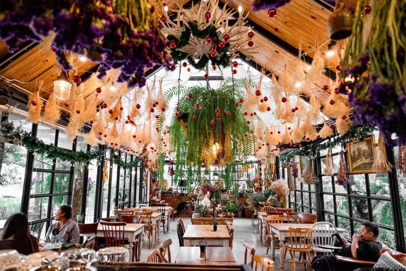 Top 25+ คาเฟ่กาญจนบุรี [กรกฎาคม 2024] นั่งจิบกาแฟชิลล์ ๆ ท่ามกลางวิวดี ๆ พร้อมที่ถ่ายรูปสุดปัง