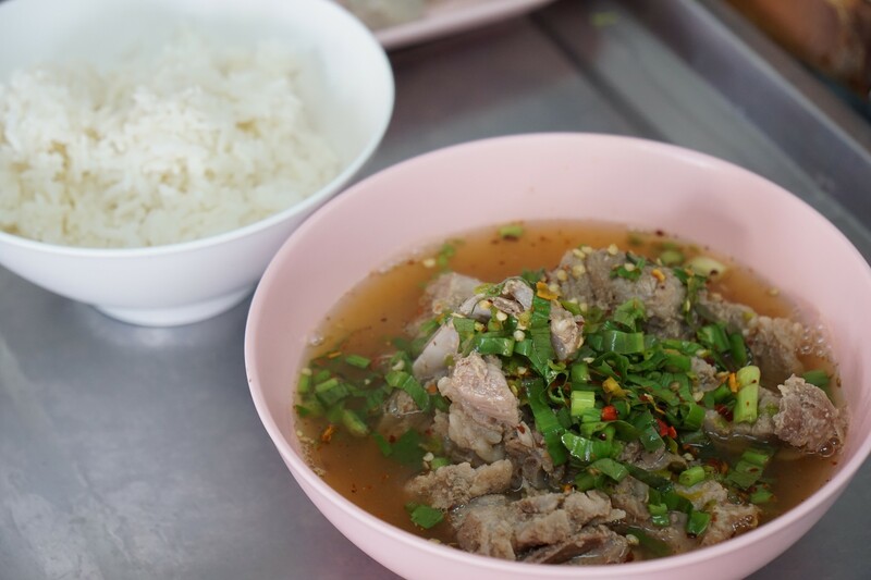 ร้านอาหาร จ.นครสวรรค์ : รวมร้านอาหารเด็ดๆ เจ้าเก่า น่าโดน ประจำเมืองนครสวรรค์