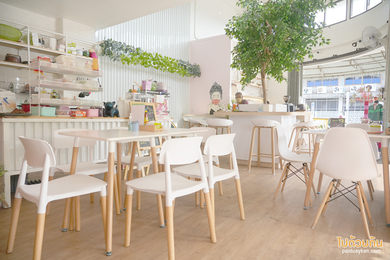 ขนมไข่เตาถ่านน้องนิล, ร้านอาหารเช้าหาดใหญ่, ร้านขนมไข่เตาถ่านน้องนิล & คาเฟ่ หาดใหญ่
