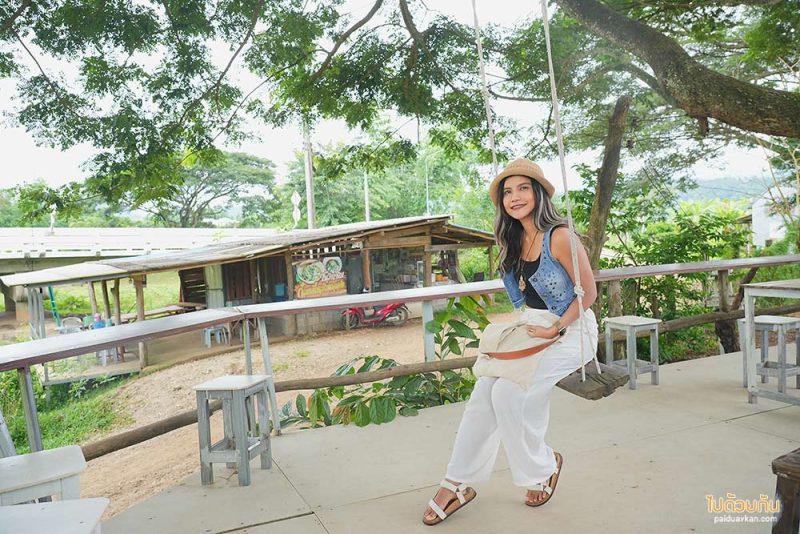 เมืองคอง, ฮัก​เมือง​คอง​, คาเฟ่เมืองคอง, ฮัก​เมือง​คอง​ คาเฟ่และที่พักสุดชิล ริมน้ำคอง