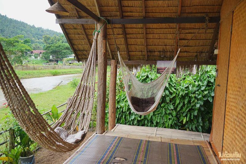 เมืองคอง, ฮัก​เมือง​คอง​, คาเฟ่เมืองคอง, ฮัก​เมือง​คอง​ คาเฟ่และที่พักสุดชิล ริมน้ำคอง