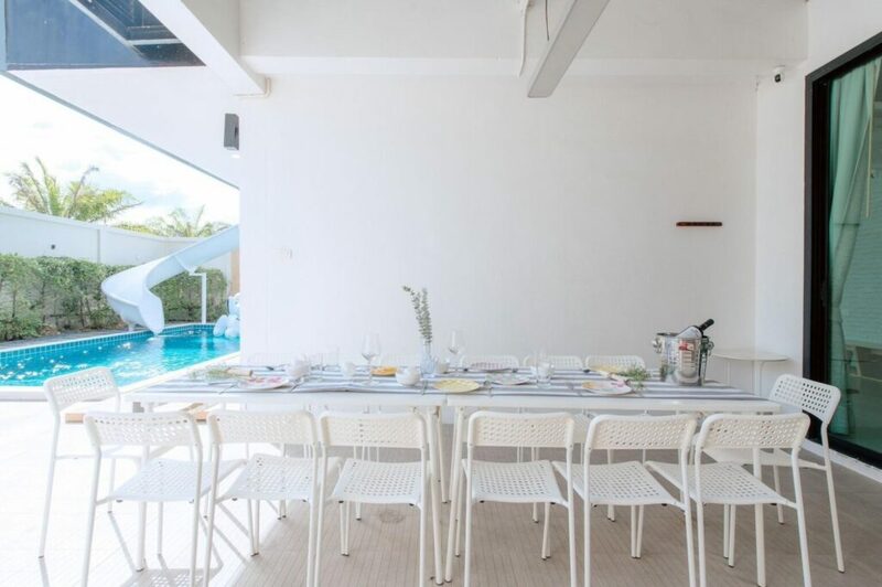 pool lay stay a2 poolvilla pattaya มีสระว่ายน้ำขนาดใหญ่
