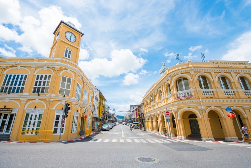 aquaria phuket, aquariaphuket, banana beach, blackrock, blackrockviewpoint, hanuman world, honeymoon island, katabeach, maikhaobeach, nuibeach, phuket, phuket fantasea, phuket old town, phuketfantasea, streetartภูเก็ต, tiger kingdom phuket, จุดชมวิวผาหินดำ, จุดชมวิวเขารัง, ตลาดอาหารทะเล ภูเก็ต, ตลาดอาหารทะเล ราไวย์, ท่องเที่ยวภูเก็ต, ที่เที่ยวภูเก็ต, ที่เที่ยวภูเก็ต 2024, ที่เที่ยวภูเก็ต 2567, น้ำตกโตนไทร, ประภาคารกาญจนาภิเษก, ป่าตอง, ผาหินดำ, พระผุด ภูเก็ต, พระมิ่งมงคลเอกนาคคีรี, พระใหญ่ภูเก็ต, พระใหญ่เมืองภูเก็ต, พิพิธภัณฑ์สัตว์น้ำ, ภูเก็ต, ภูเก็ต 2024, ภูเก็ต 2567, ภูเก็ตแฟนตาซี, มหัศจรรย์กมลา, ย่านเมืองเก่าภูเก็ต, วัดพระทอง, วัดพระผุด, สวนเสือภูเก็ต, หนุมานเวิลด์, หาดกล้วย, หาดกะตะ, หาดนุ้ย, หาดป่าตอง, หาดไม้ขาว, อควาเรียภูเก็ต, อควาเรียม ภูเก็ต, เกาะรูปหัวใจ ภูเก็ต, เกาะเฮ, เกาะแก้วพิศดาร, เกาะแก้วใหญ่, เกาะไม้ท่อน, เขารัง, เที่ยวภูเก็ต, เที่ยวภูเก็ต 2024, เที่ยวภูเก็ต 2567, แหลมพรหมเทพ, top 20+ ที่เที่ยวภูเก็ต [กรกฎาคม 2024] สวรรค์ของคนรักทะเล เมืองแห่งไข่มุกอันดามันและธรรมชาติอันงดงาม
