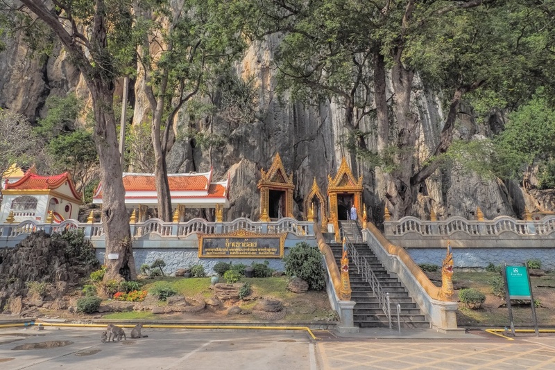 away by a day, camel republic, huai wonder camp, the field animals dream, tumlay cafe & bar, unseen thailand, คาเฟ่เพชรบุรี, คาเมลรีพับลิค, จันทร์จ้าว cafe & restaurant, ช่องกระจกนางพันธุรัต, ชะอำ, ต้นไม้ใบหญ้า คาเฟ่, ตลาดน้ำกวางโจว, ตลาดน้ำบนน้ำตก, ถ้ำวิมานจักรี, ถ้ำเขาย้อย, ที่เที่ยวเพชรบุรี, ที่เที่ยวเพชรบุรี 2023, ที่เที่ยวเพชรบุรี 2024, ที่เที่ยวเพชรบุรี 2566, ที่เที่ยวเพชรบุรี 2567, พระธาตุฉิมพลีพระเศรษฐีนวโกฏิ, พระนครคีรี, พระปรางค์ 5 ยอด, พระรามราชนิเวศน์, พระสังฆราชแตงโม, ยุ้งเกลือ บ้านแหลม, ลานผีเสื้อ, วังบ้านปืน, วัดข่อย, วัดถ้ำเขาหลวง, วัดมหาธาตุ, วัดมหาธาตุวรวิหาร, วัดใหญ่สุวรรณารามวรวิหาร, สวนสนุก, สวนสัตว์, สวิสเซอร์แลนด์ แดนเพชรบุรี, สะพานอ่าวบางตะบูน, สะพานแขวนเขื่อนแก่งกระจาน, หลวงพ่อหกนิ้ว, ห้วยสงสัยแคมป์, หาดชะอำ, หาดปึกเตียน, หาดเจ้าสำราญ, อ่าวบางตะบูน, อุทยานประวัติศาสตร์พระนครคีรี, เขานางนอน, เขานางพันธุรัต, เขาพะเนินทุ่ง, เขาวัง, เขาอีบิด, เขื่อนแก่งกระจาน, เดอะฟิลด์แอนนิมอลดรีมฟาร์มแอนด์การ์เด้น, เที่ยวเพชรบุรี, เพชรบุรี, แคมป์บ้านกร่าง, โครงการชั่งหัวมัน, top 26+ ที่เที่ยวเพชรบุรี [กรกฎาคม 2024] ท่องประวัติศาสตร์ พักผ่อนริมหาด สัมผัสธรรมชาติริมเขา