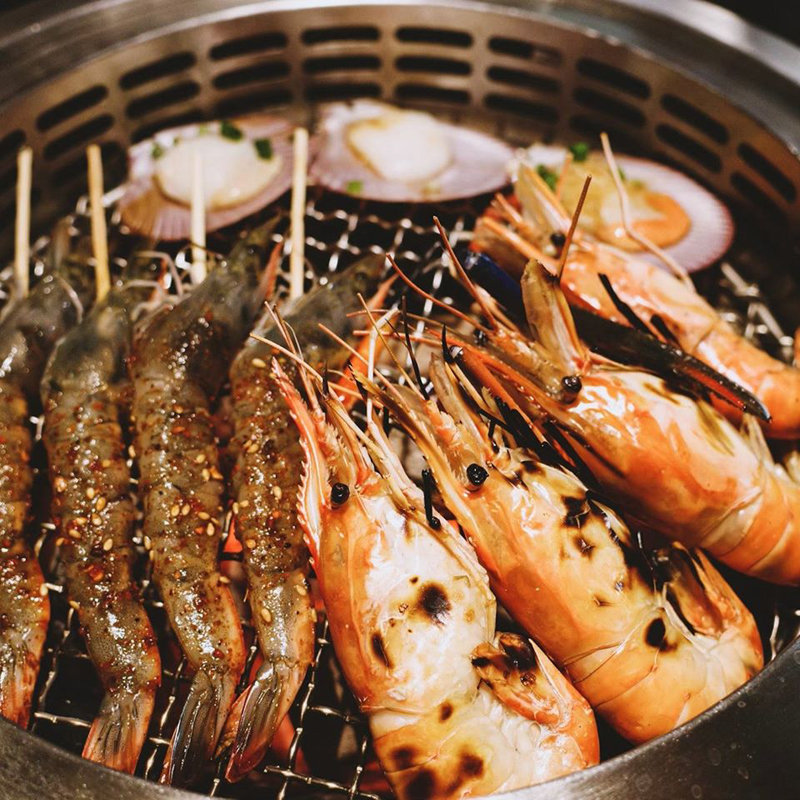 ร้านบุฟเฟ่ต์ปิ้งย่าง อิ่มอร่อยโดนใจ จัดเต็มกินได้ไม่อั้น