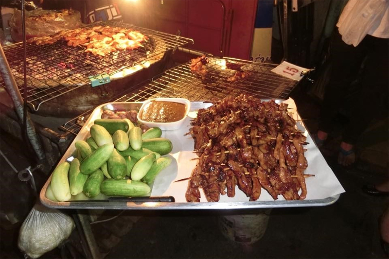 &rdquo;หมูปลาร้า ราชดำเนิน&rdquo; หมูย่างเต่าถ่านทานคู่กับแจ่วปลาร้าบองรสแซ่บทำน้ำลายแตก