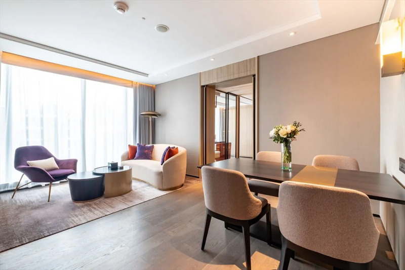 carlton hotel bangkok sukhumvit โรงแรมหรู 5 ดาว ใจกลางย่านสุขุมวิท