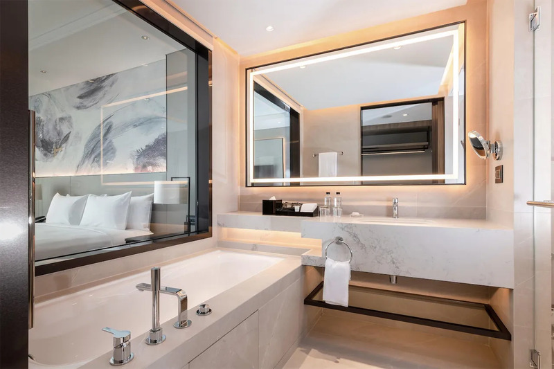 carlton hotel bangkok sukhumvit โรงแรมหรู 5 ดาว ใจกลางย่านสุขุมวิท