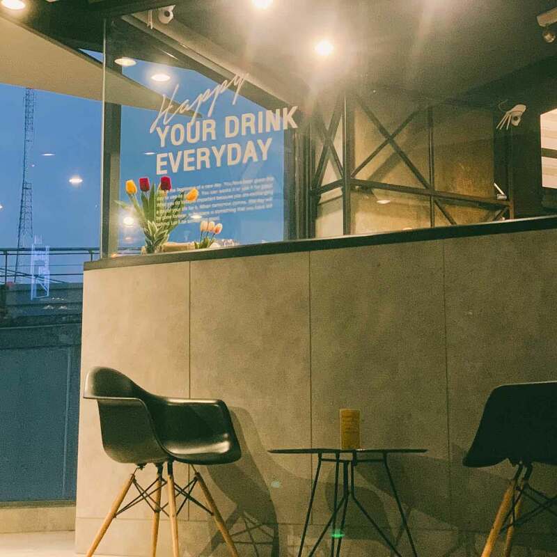 ร้านกาแฟนั่งทำงาน บรรยากาศเงียบๆ ย่านสยาม-จุฬา แถมเป็น co-working space อยู่ใกล้ใจกลางเมือง
